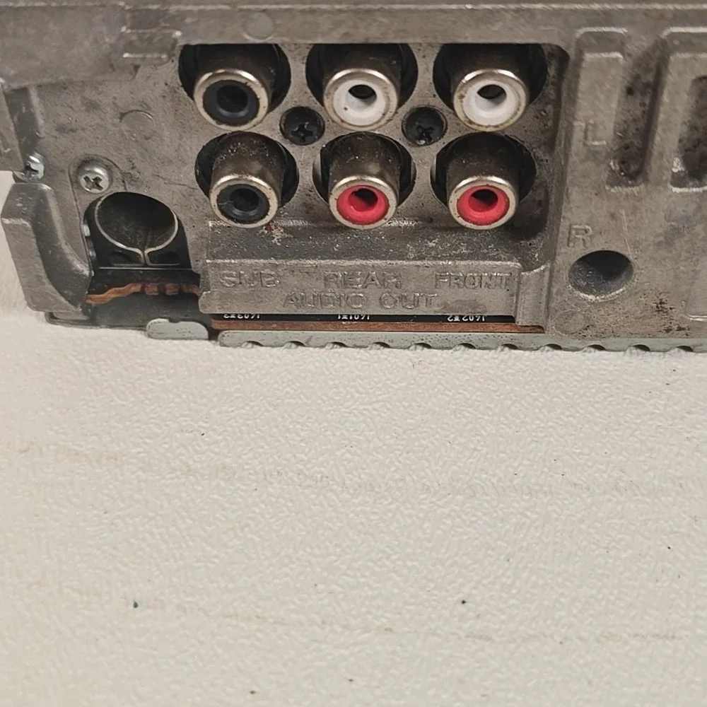 Sony CDX-GT66UPW Car‎ Stereo Removable Faceplate Needs Knob